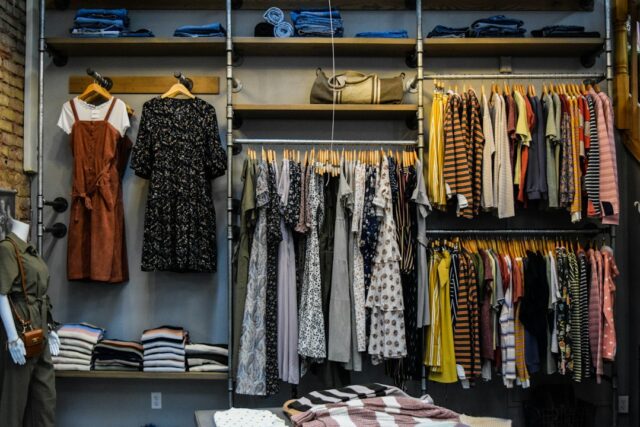 Photo organize closet seasons