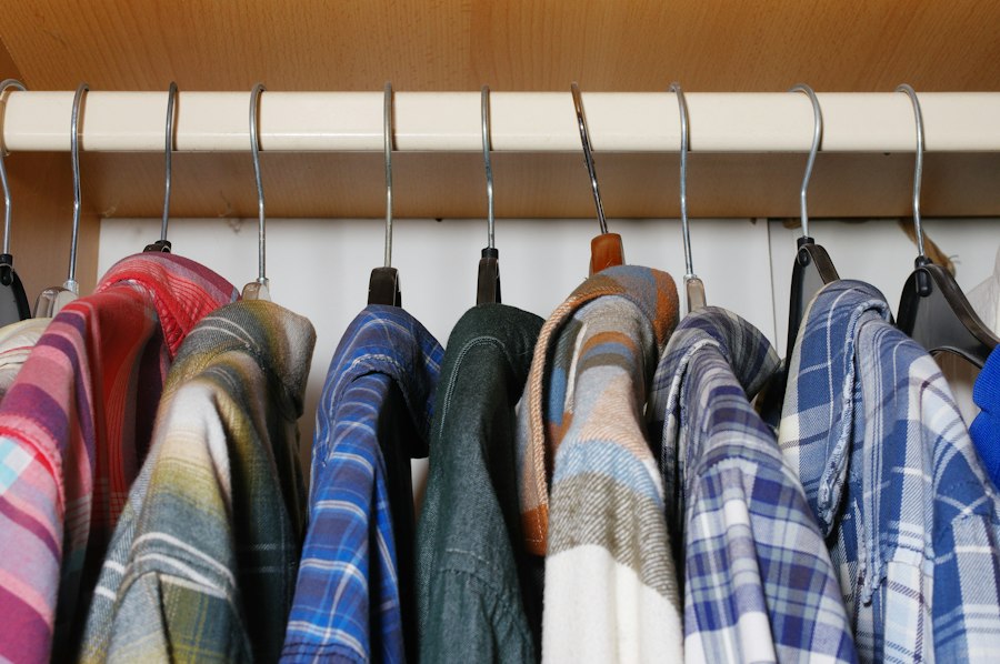 Photo organize closet seasons